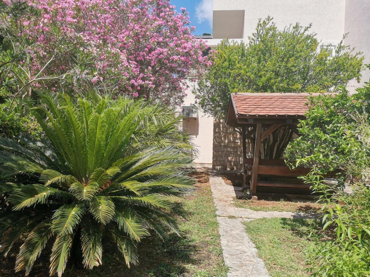 Apartments Maris Petrovac Luaran gambar